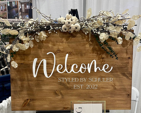 Welcome Sign | Romantic